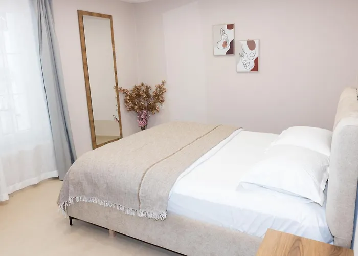 3 Min To Center Stylish Stay's Apartmán *