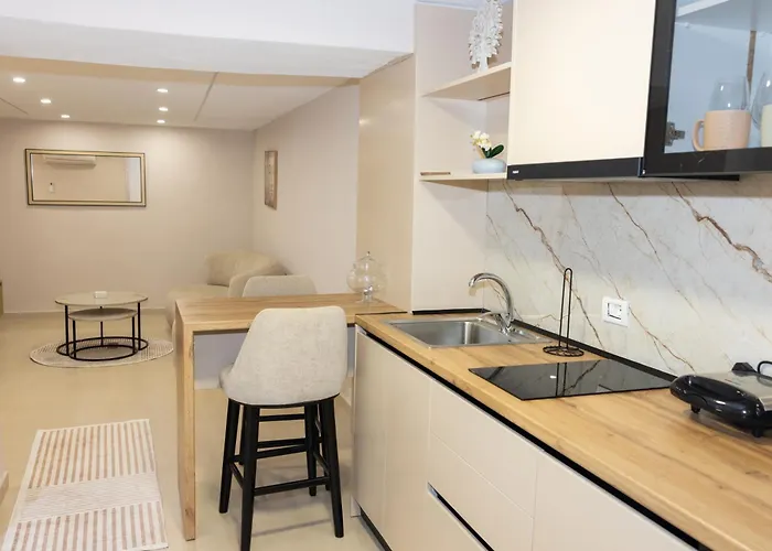 3 Min To Center Stylish Stay's *