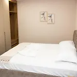 Luxury Center - Free Parking * Tirana